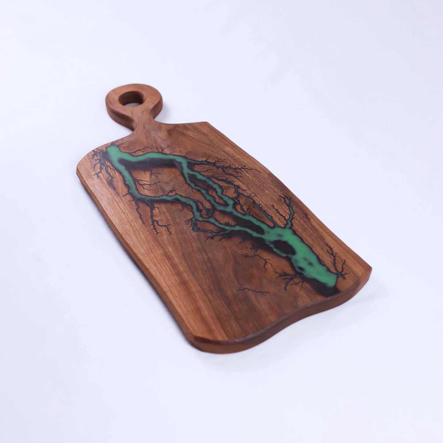 Голям Перелик №0200 — орехова дъска с епоксидна смола