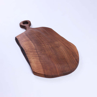 "Козя стена" №0210 — дъска от орех с епоксид